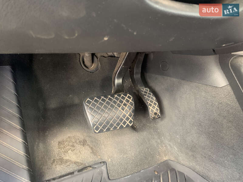 Седан Audi A6 2013 в Снятине