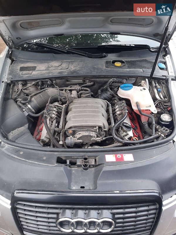 Седан Audi A6 2004 в Вознесенске