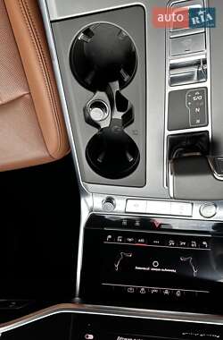 Универсал Audi A6 2018 в 