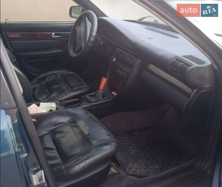 Седан Audi A6 1994 в Городенке