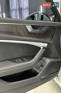 Седан Audi A6 2018 в 