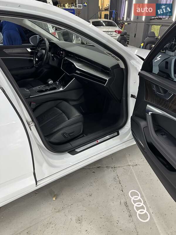 Седан Audi A6 2018 в Киеве