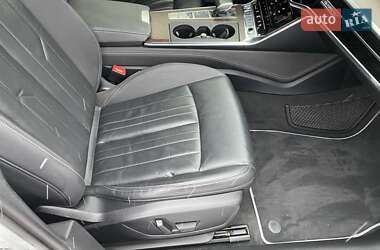 Седан Audi A6 2019 в 
