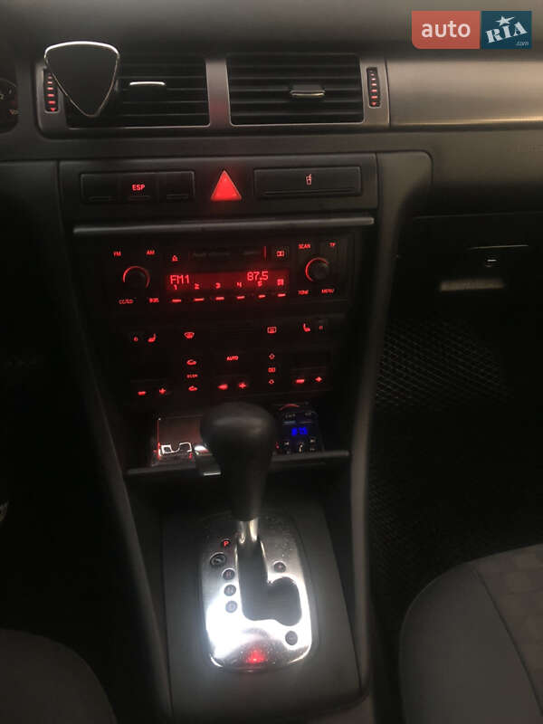 Универсал Audi A6 2002 в Переяславе