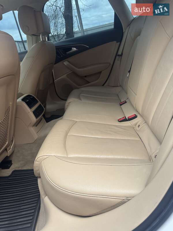 Седан Audi A6 2012 в Могилев-Подольске