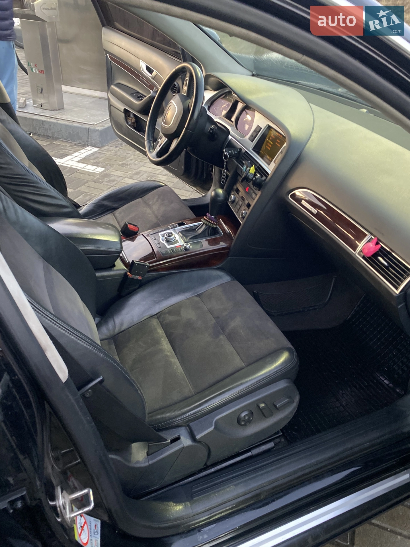 2010 Audi A6 - мініатюра 12