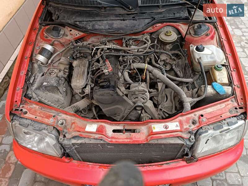 Седан Audi A6 1995 в Чорткові