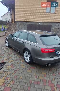 Універсал Audi A6 2011 в 