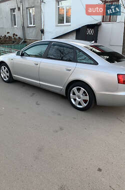 Седан Audi A6 2004 в 