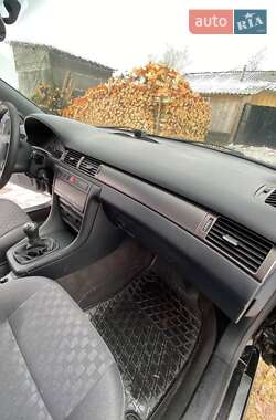 Седан Audi A6 1998 в 