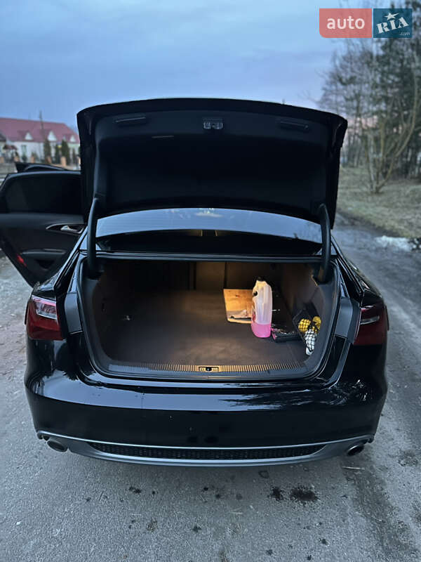 Седан Audi A6 2014 в Києві