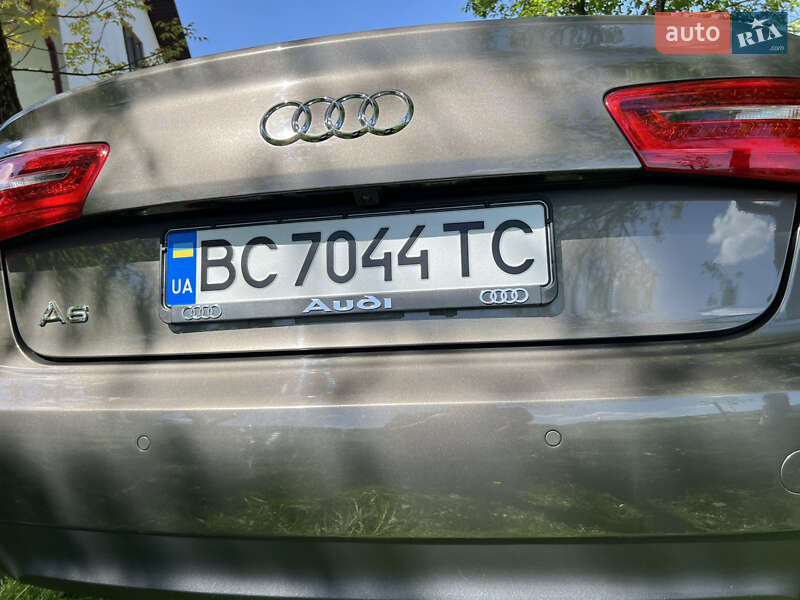 Седан Audi A6 2012 в Жовкве