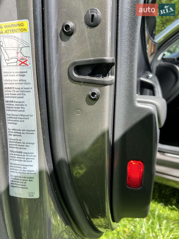 Седан Audi A6 2012 в Жовкве