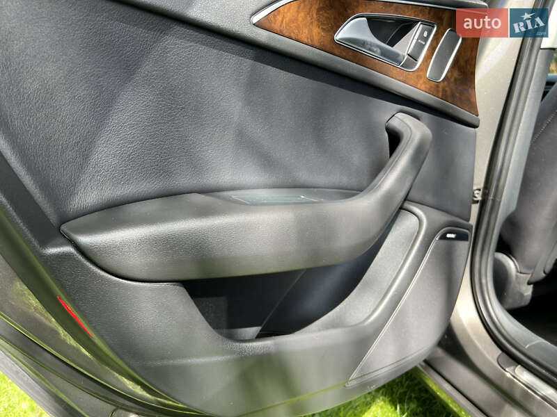 Седан Audi A6 2012 в Жовкве