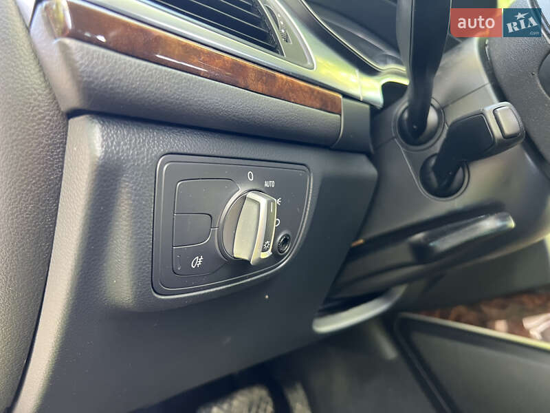Седан Audi A6 2012 в Жовкве