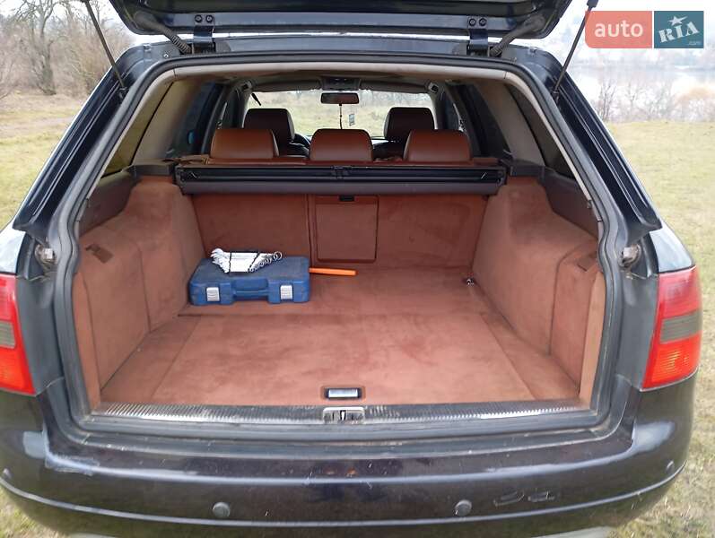Универсал Audi A6 1998 в Ставище
