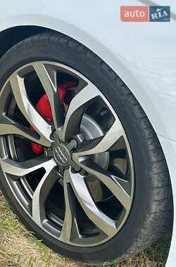 Седан Audi A6 2014 в 
