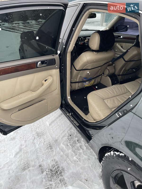 Седан Audi A6 2003 в Сарнах