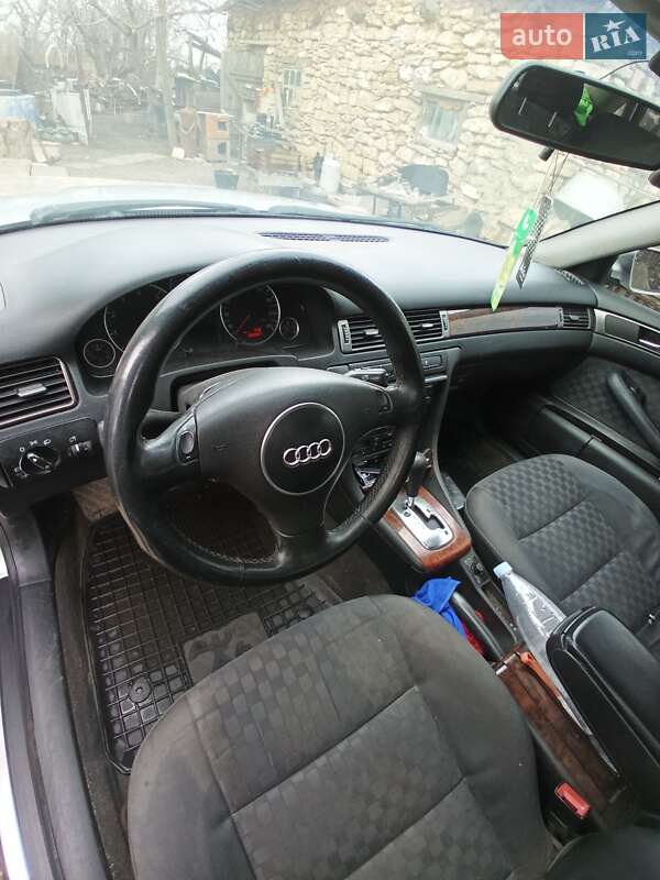 Седан Audi A6 2002 в Еланце