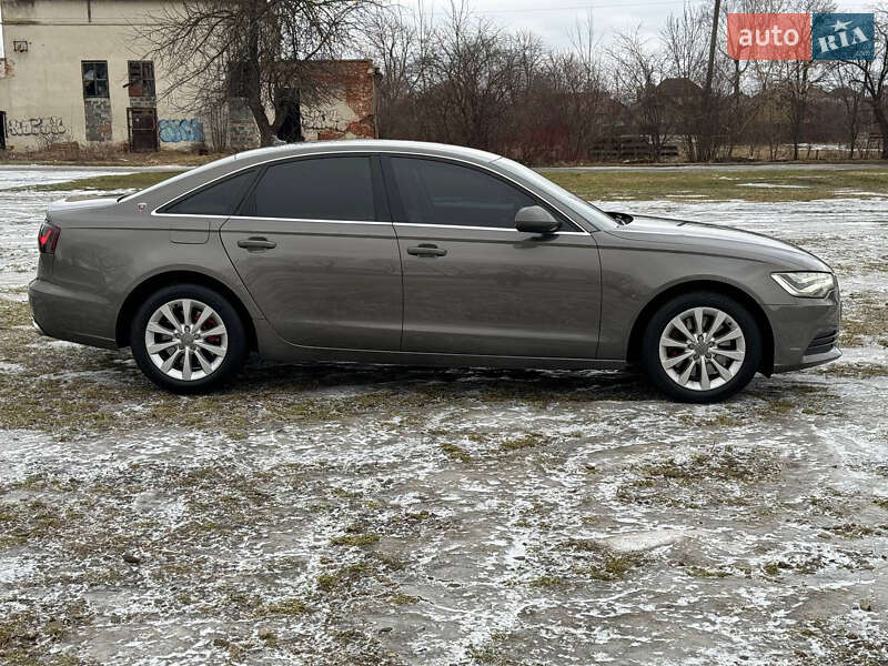 Седан Audi A6 2011 в Жидачове