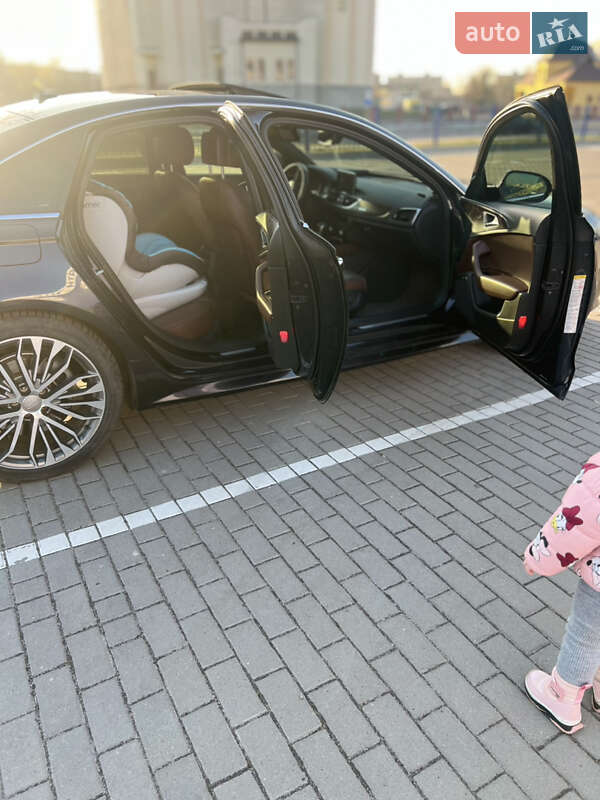 Седан Audi A6 2015 в Шептицькому