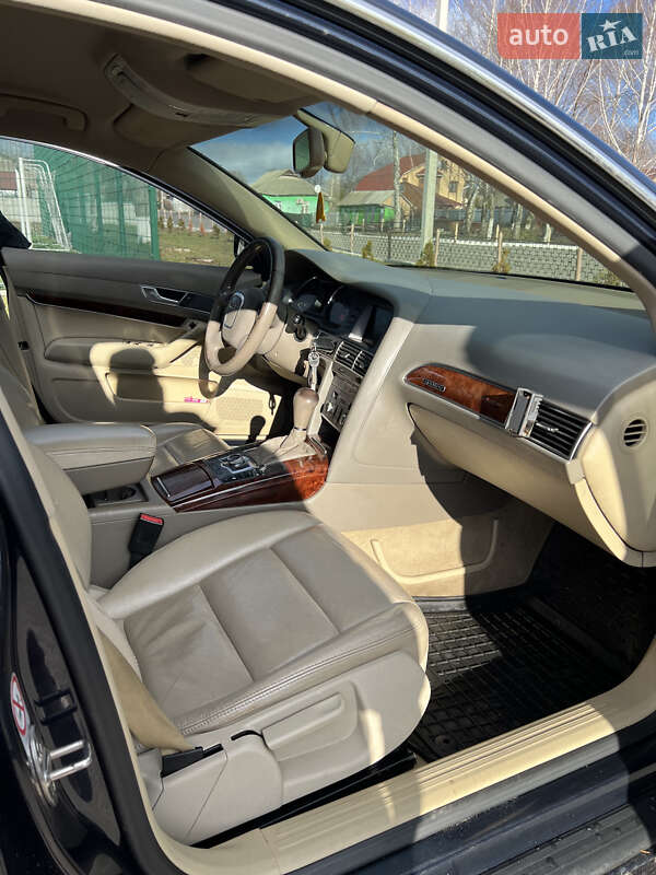 Седан Audi A6 2004 в Калиновке