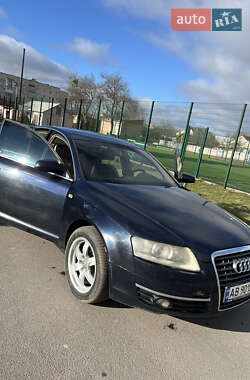 Седан Audi A6 2004 в Калиновке