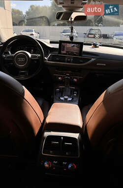 Седан Audi A6 2015 в 