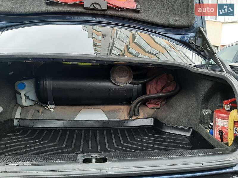 Седан Audi A6 1996 в Хмельницком