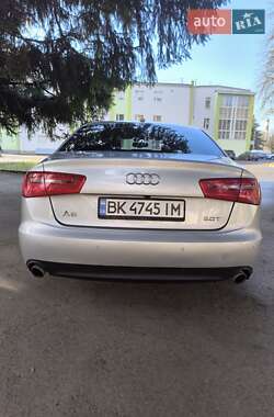 Седан Audi A6 2012 в Ровно
