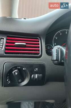 Універсал Audi A6 2003 в 
