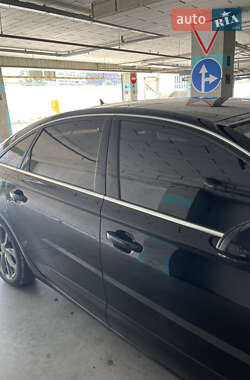 Седан Audi A6 2012 в 