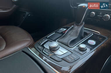 Седан Audi A6 2015 в 