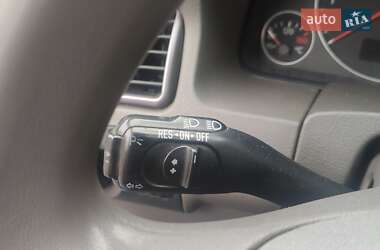 Универсал Audi A6 2001 в 