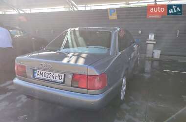 Седан Audi A6 1996 в 