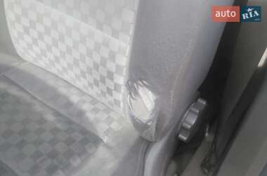 Седан Audi A6 2004 в 