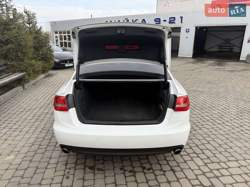 Седан Audi A6 2012 в Виннице