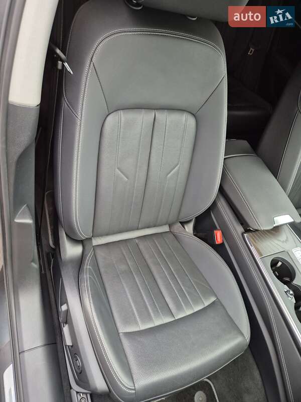 Седан Audi A6 2020 в Киеве