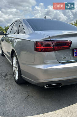 Седан Audi A6 2015 в 