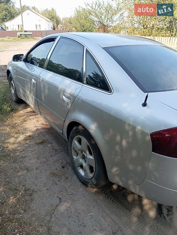 Седан Audi A6 2000 в Дубровице