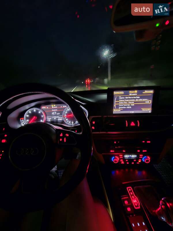 Седан Audi A6 2011 в Рахове