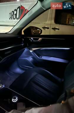 Седан Audi A6 2018 в 