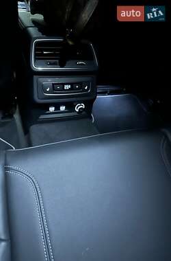 Седан Audi A6 2018 в 