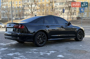 Седан Audi A6 2015 в 
