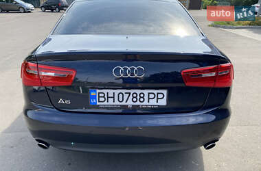 Седан Audi A6 2012 в 