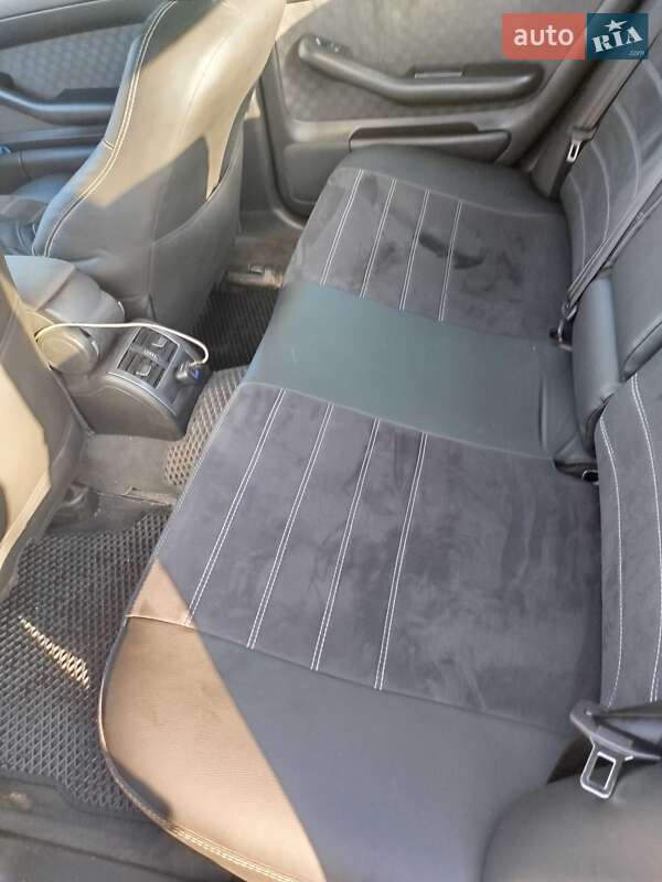 Седан Audi A6 1998 в Новоукраинке