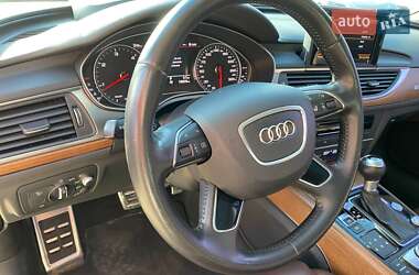 Седан Audi A6 2015 в 