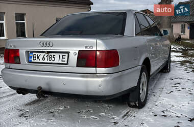 Седан Audi A6 1997 в Ровно