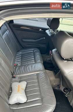 Седан Audi A6 2002 в 