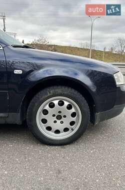Седан Audi A6 2002 в 